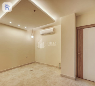 Studio Apartment Image 5