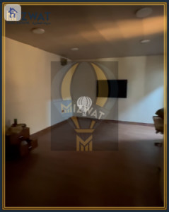 Spacious House with Multiple Rooms Image 4