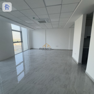 Office in Empire Business Towers image 4
