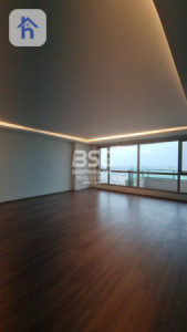 Spacious 6 Bedroom Apartment image 6