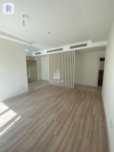 Modern 2-Bedroom Apartment image 1