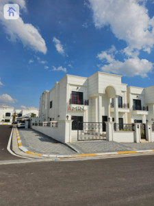 خانوویەکی فراوان لە گوندی ئارام ٢ image 1