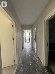 شقة واسعة بتصميم عصري صورة 8