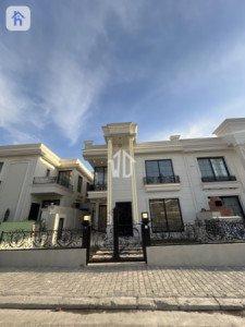 Modern House image 1