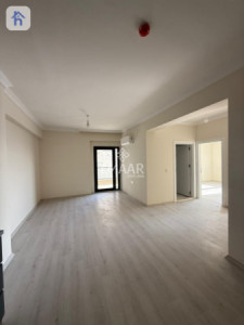 Modern 2 Bedroom Apartment Image 3