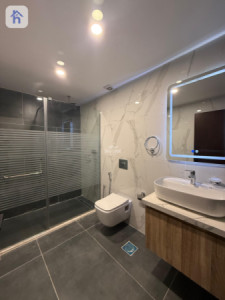 Modern 3-Bedroom Apartment with Stunning Views image 4