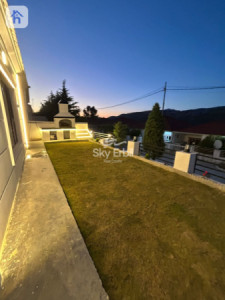 Corner House Image 8