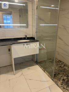 Modern Apartment in Star Towers Resim 5