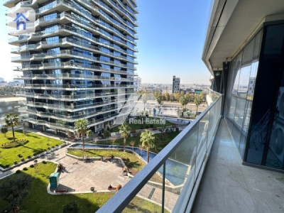 Bright and Modern Apartment in Prime Location Image 9