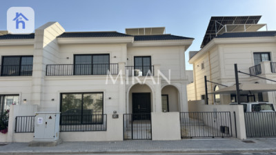 ماڵێکی خێزانیی فراوان لە ماس هیڵز image 2
