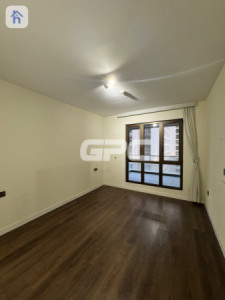 Spacious Apartment in Boulevard Image 6
