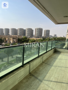 Modern Furnished Apartment in MNW Towers Resim 9