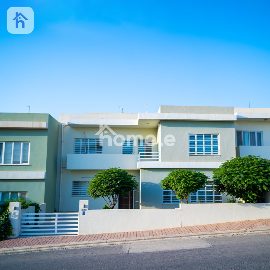 Villa in Block Q
