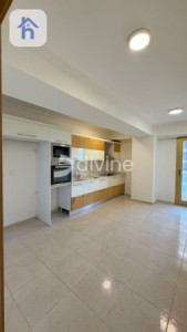 Luxurious Apartment in Roya Tower image 2