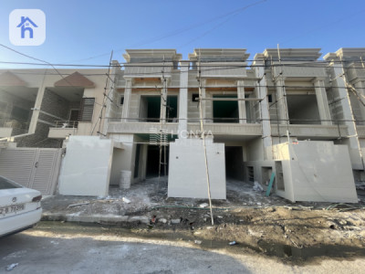 منزلين مقابل الحديقة image 1