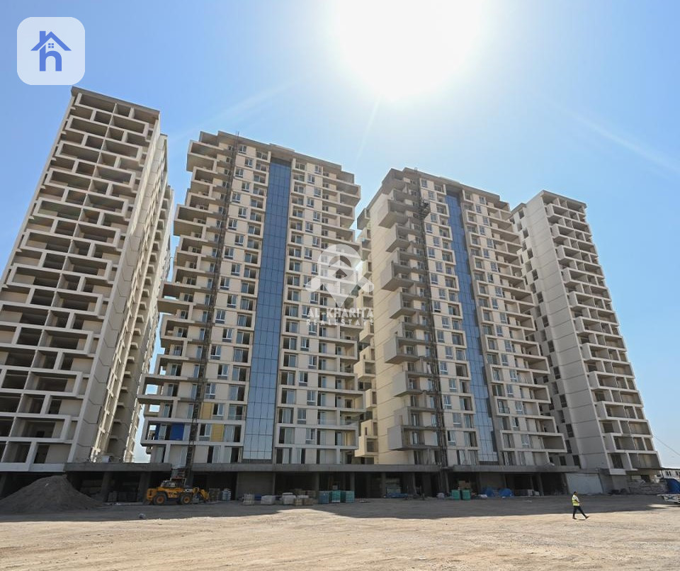 Modern studio with great amenities