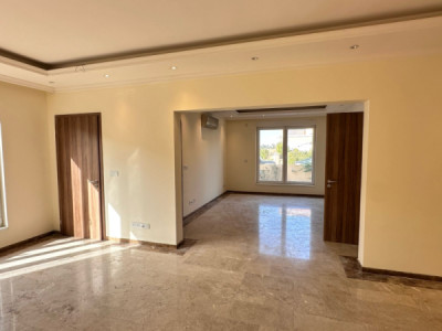 Corner House Image 16