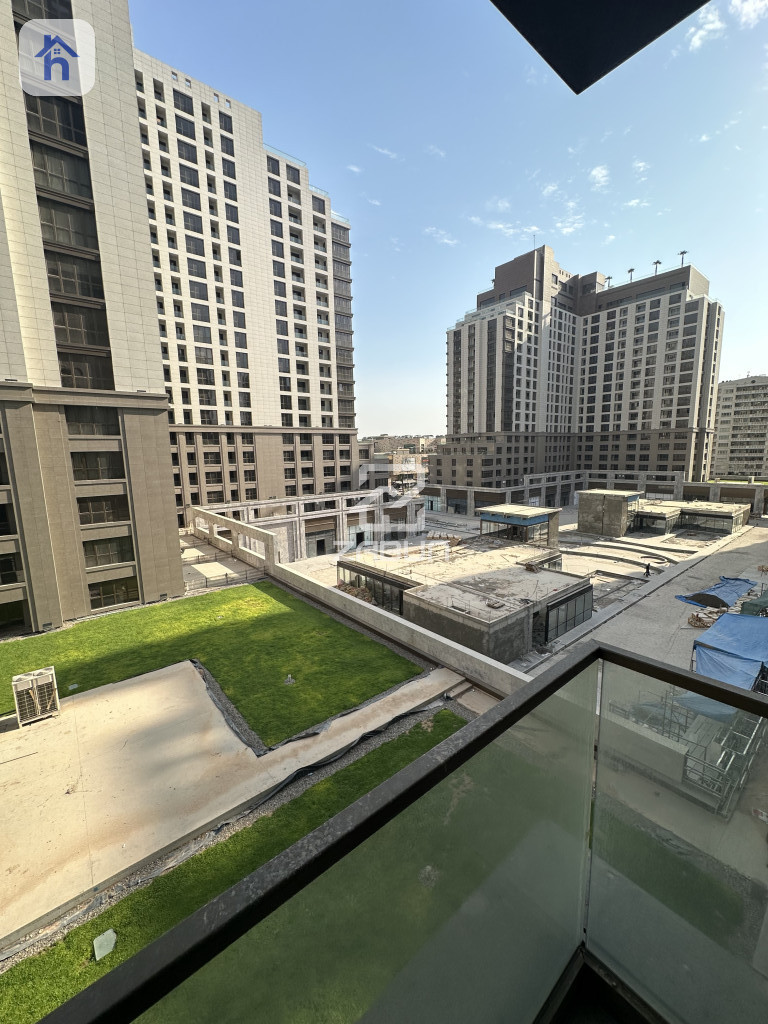 Modern 2 Bedroom Apartment