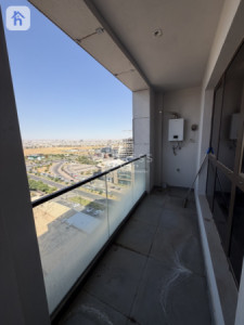 Chic one-bedroom apartment in prime location image 7