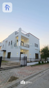 Luxury House image 2