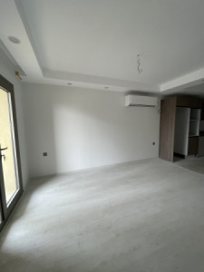 Chic Apartment in Prime Location Image 3