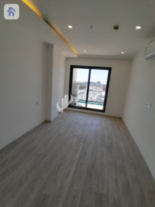 Modern Apartment Image 6