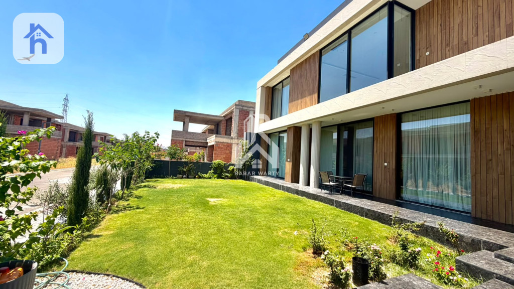 Corner House Resim 6