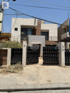 خانوویەکی ٥ ژووری نوستن لە عنکاوە image 1