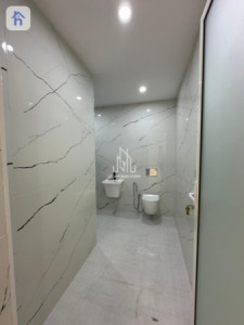 Spacious house with 5 bedrooms image 16