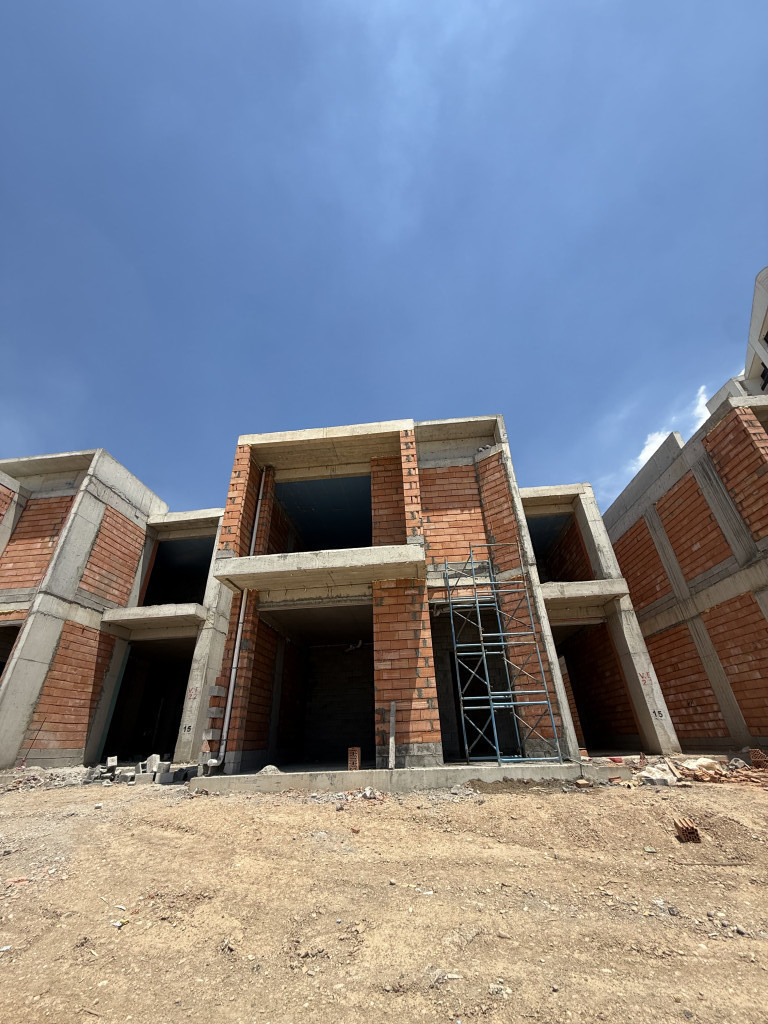 Luxury Home with 4 Bedrooms