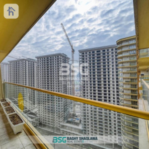Modern Apartment in Roya Tower Image 6