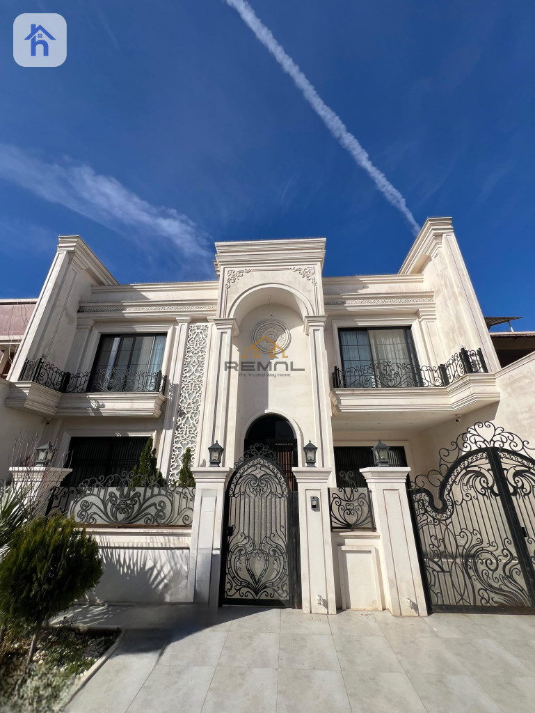 خانووێکی زۆر ناوازە بۆ فرۆشتن بەردەستە