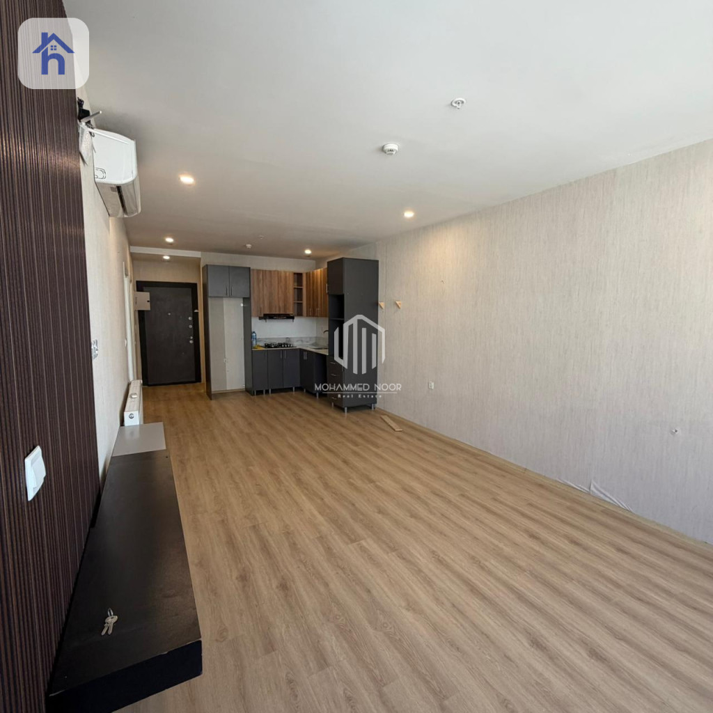 Modern 1BR Apartment in White Towers Image 2