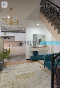 Modern Residence with 4 Bedrooms Image 3