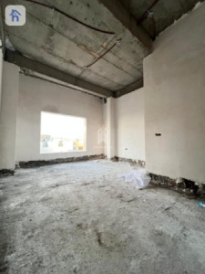 Spacious Villa with 9 Bedrooms Image 9