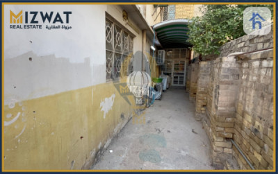 خانوویەکی فراوانی سێ ژووری نوستن لە بەغداد image 3
