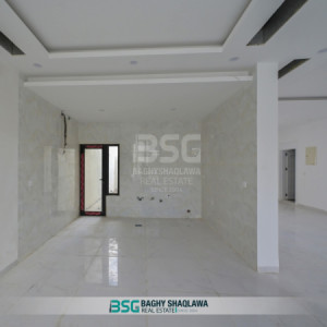Modern Family Home image 2