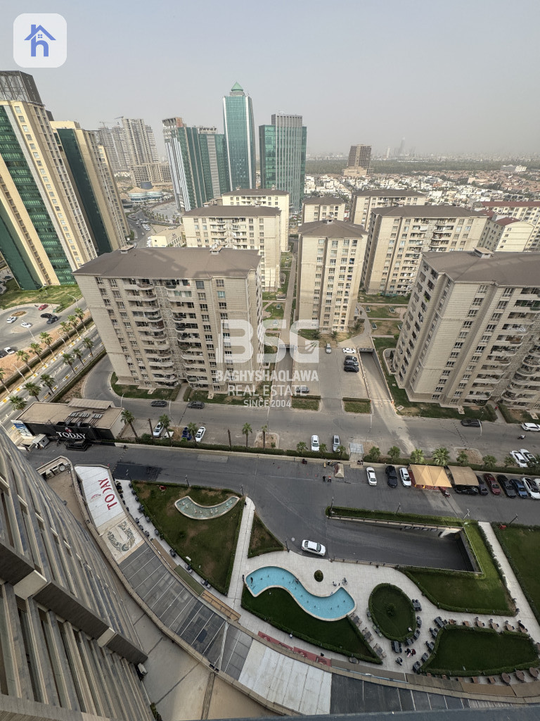 Spacious Apartment with Stunning Views