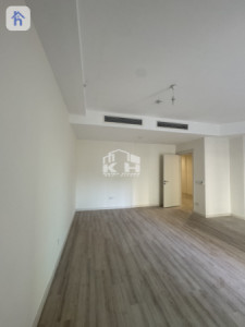Cozy Apartment in Empire Square Image 6