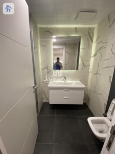 Modern 1-Bedroom Apartment in Empire Wings Resim 4