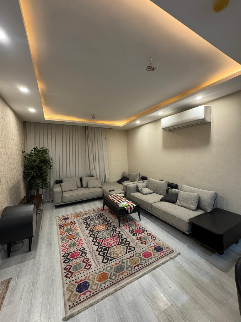شوقەی ڕاخراو بۆ کرێ