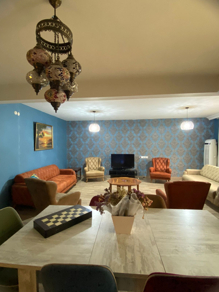 شوقەی ڕاخراو بۆ کرێ