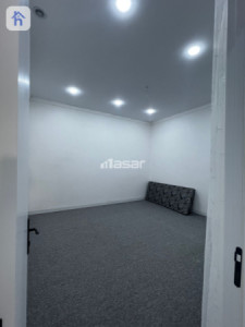 Spacious House with 4 Bedrooms image 5