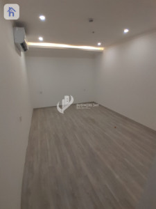 Spacious Apartment in Prime Location Image 5