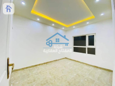 منزل مقابل الحديقة صورة 8