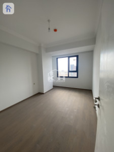 Modern Apartment in Prime Location Image 5