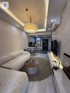Elegant One-Bedroom Apartment in Queen Tower Image 3