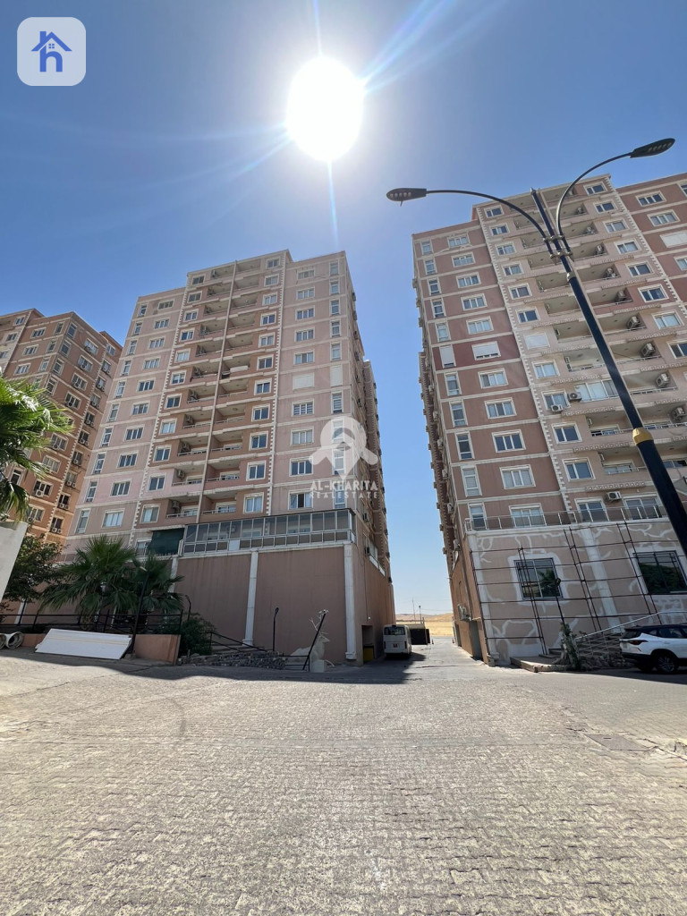 Apartment Opposite Garden