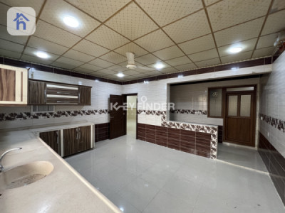 Spacious House in Erbil with 5 Bedrooms Image 5