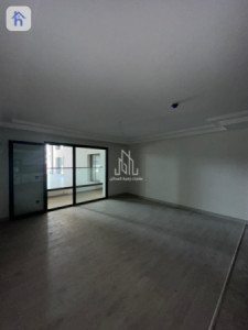 Modern Apartment with 2 Bedrooms image 2